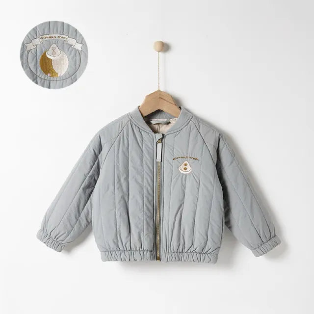 Chaqueta bordada ideal para clima frío