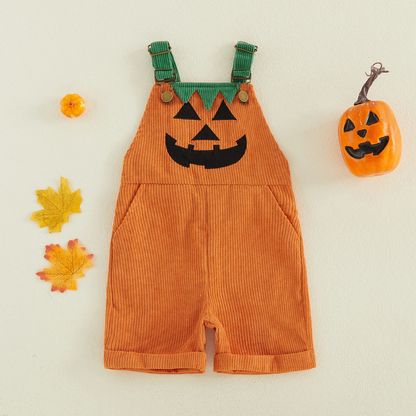 Detalle del diseño festivo del peto infantil