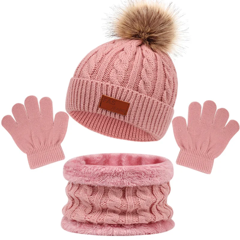 Set Invernal Infantil Con Gorro Bufanda y Guantes