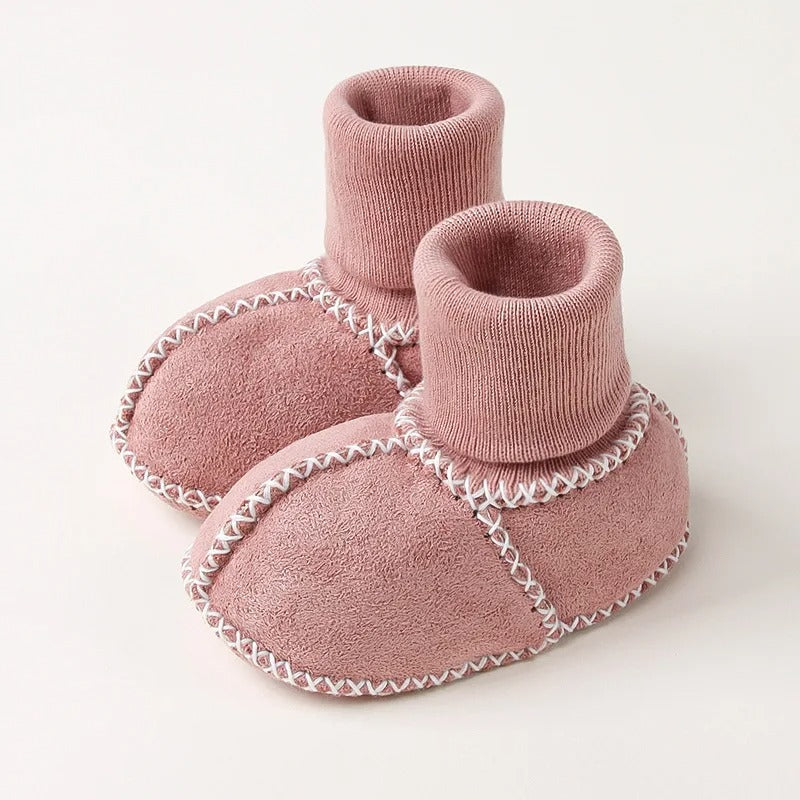 Zapatitos tejidos para bebé ideales para uso diario