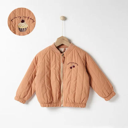 Chaqueta de invierno de estilo urbano y cómodo
