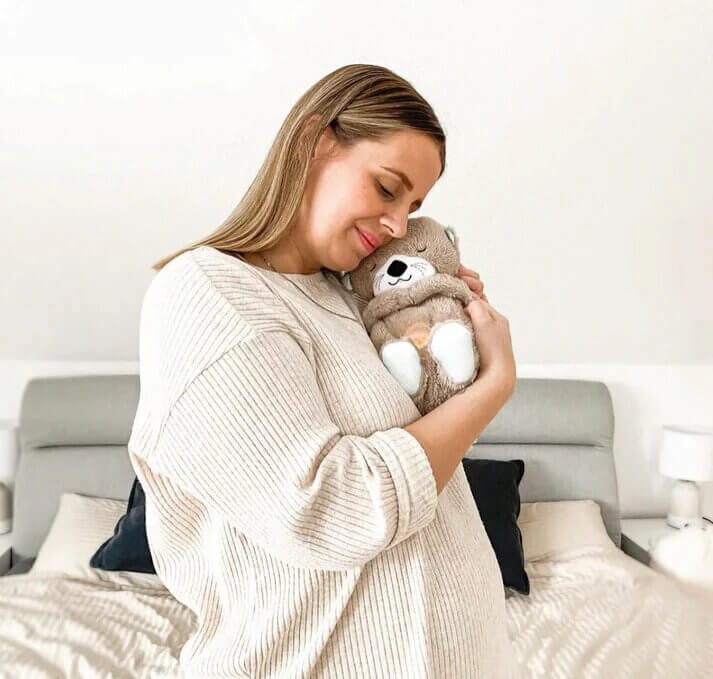 Peluche de nutria ideal para abrazar durante la hora de dormir