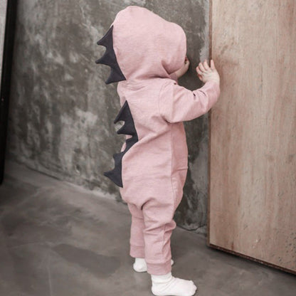 Mameluco infantil con detalles de dinosaurio y diseño enterizo