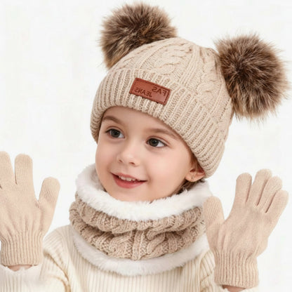 Bufanda infantil suave del conjunto invernal