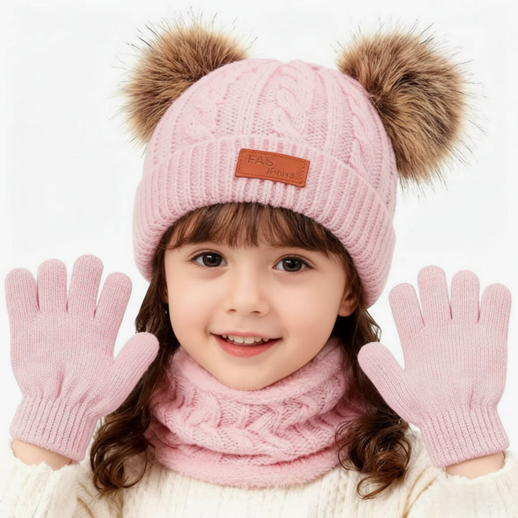Guantes infantiles incluidos en el set para días fríos