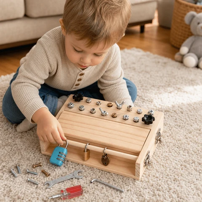 Tablero De Actividades Montessori Con Cerraduras Y Herramientas