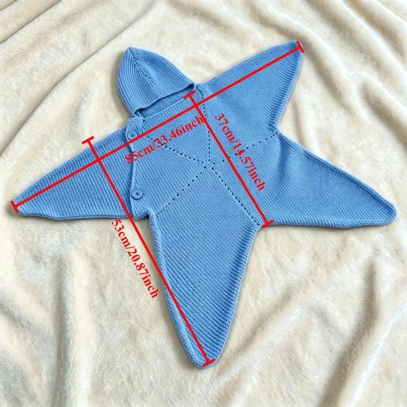 Pelele Tejido de Crochet para Bebé con Capucha - Niño Feliz